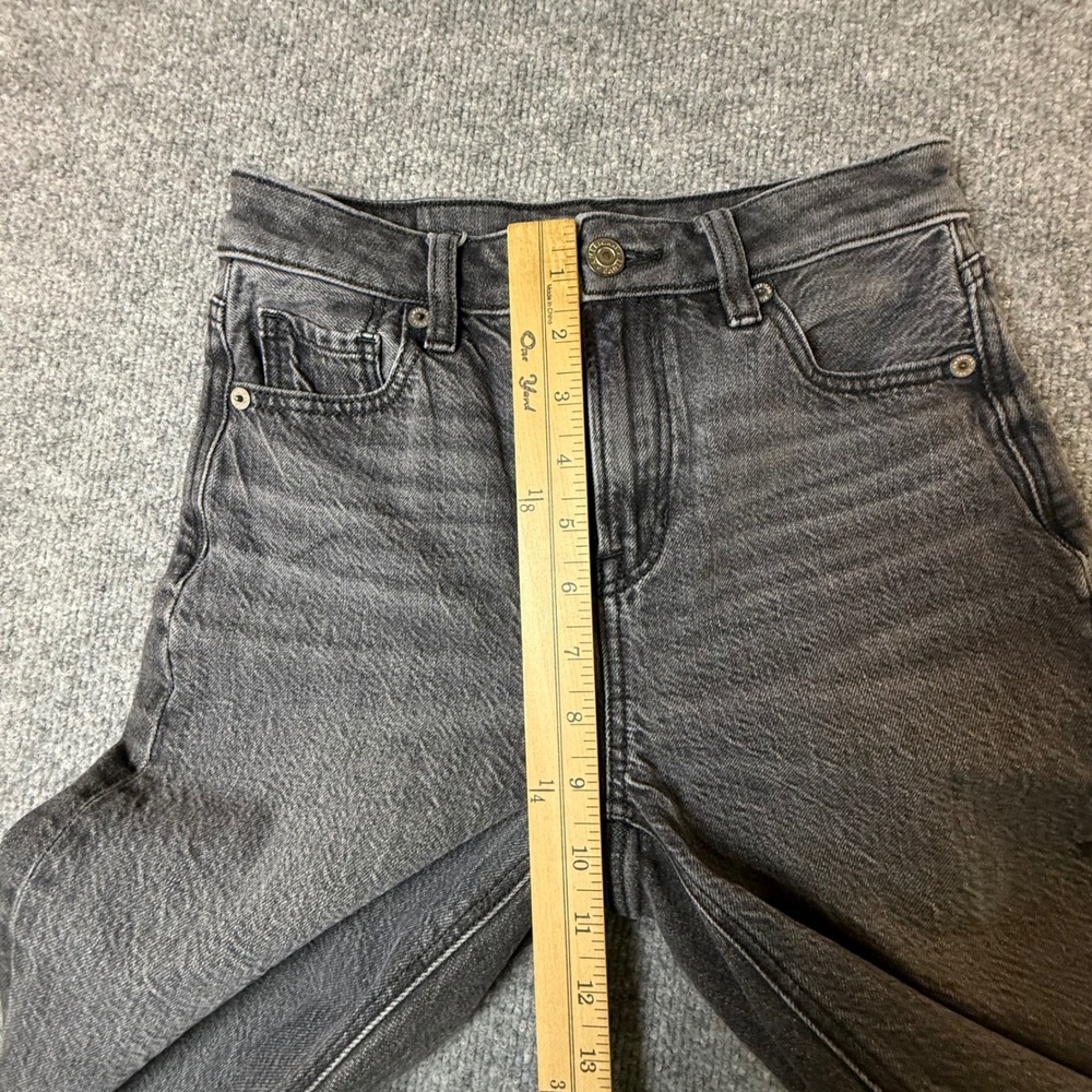 American Eagle Strigid Mom Jeans Faded Black High Rise Straight 000 Short - Picture 8 of 9